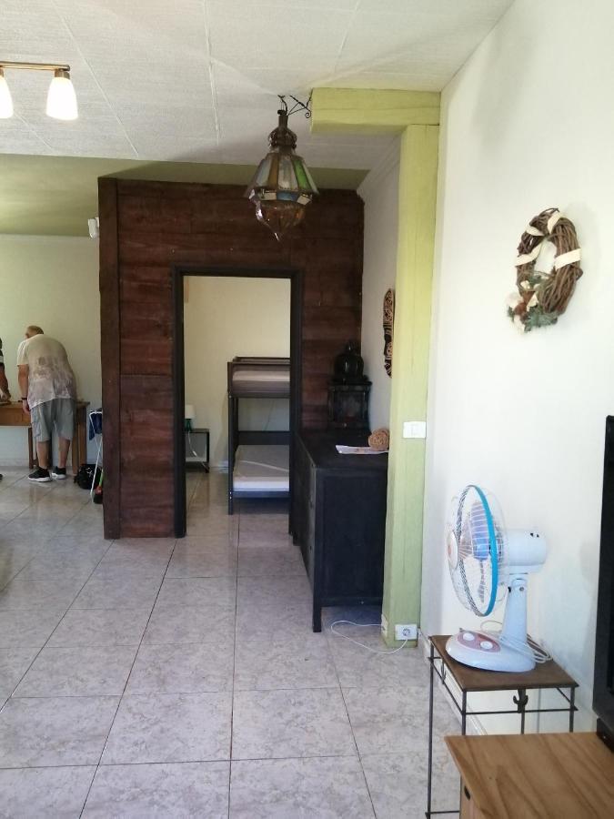 Primavera Appartement Tot 7 Personen Ideaal Voor Backpackers Arona  Exterior photo